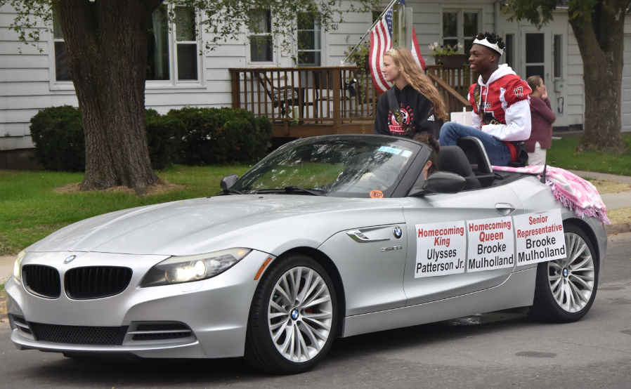 Clinton Homecoming King and Queen photo